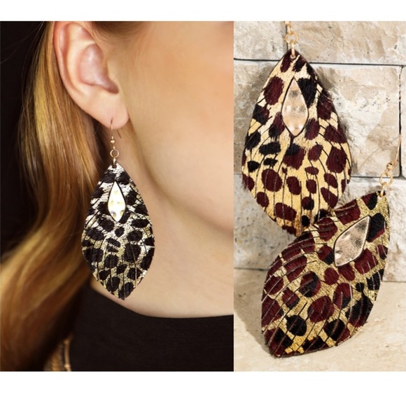 New! Metallic Leopard Print Earrings - Picture 1 of 6